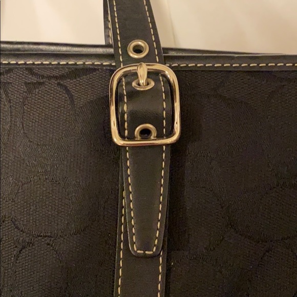 Authentic Coach mini jacquard tote. - Picture 8 of 9